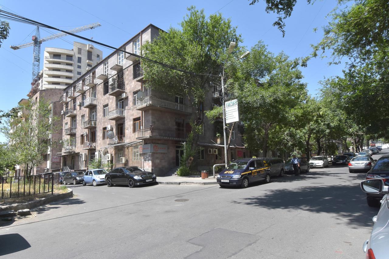 Pushkin 49 Apartment Yerevan Exterior photo